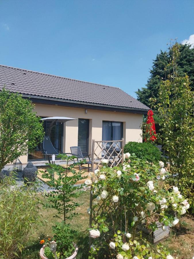 Gite Avec Option Bien-Etre Sur La Veloscenie Montigny-le-Chartif Exteriér fotografie